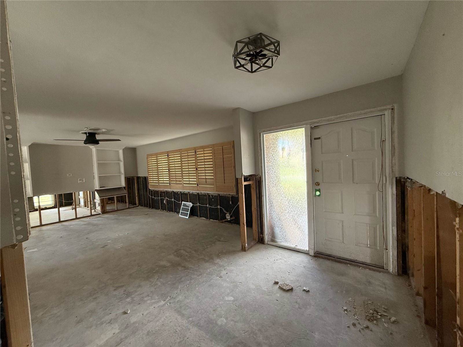 5201 Denver Street NE, Saint Petersburg, FL 33703