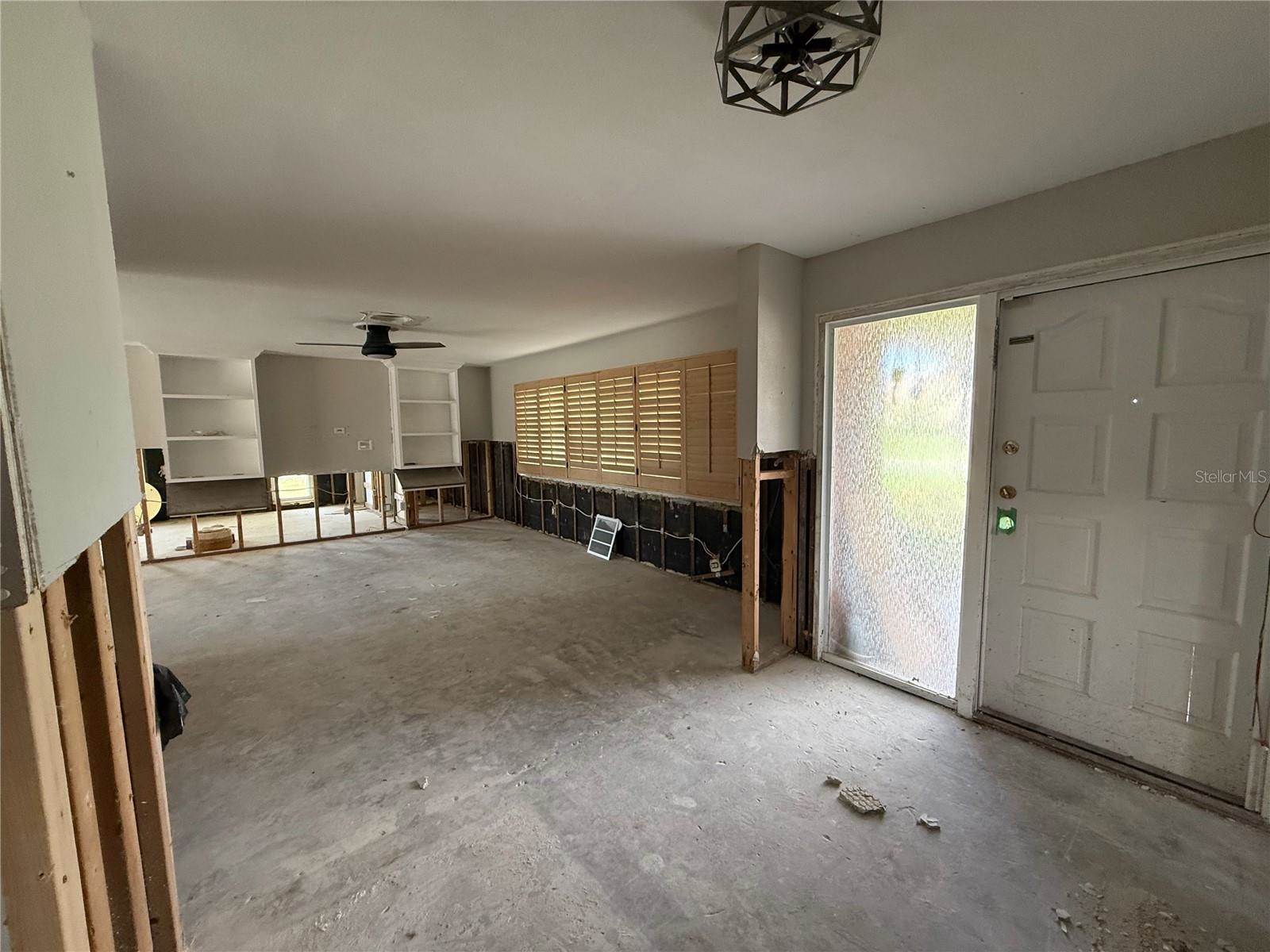 5201 Denver Street NE, Saint Petersburg, FL 33703