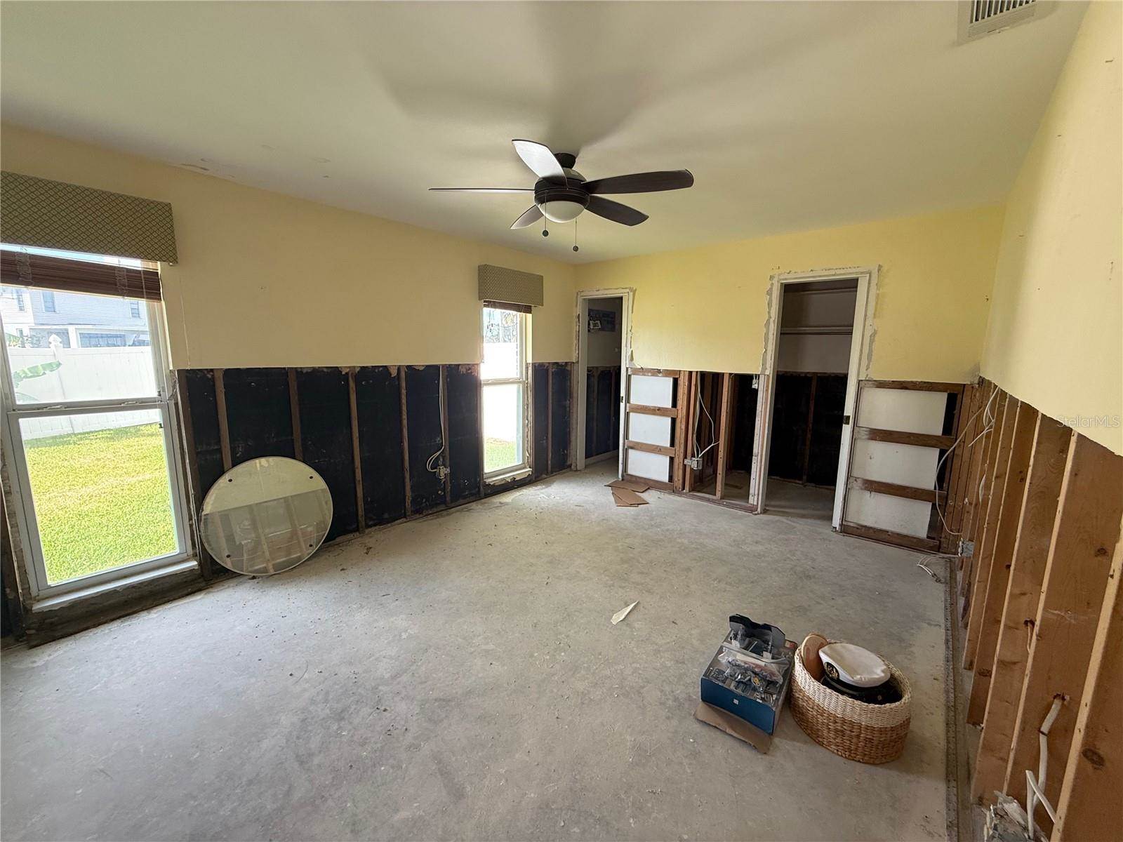 5201 Denver Street NE, Saint Petersburg, FL 33703