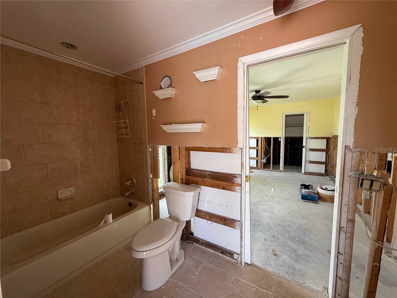 5201 Denver Street NE, Saint Petersburg, FL 33703