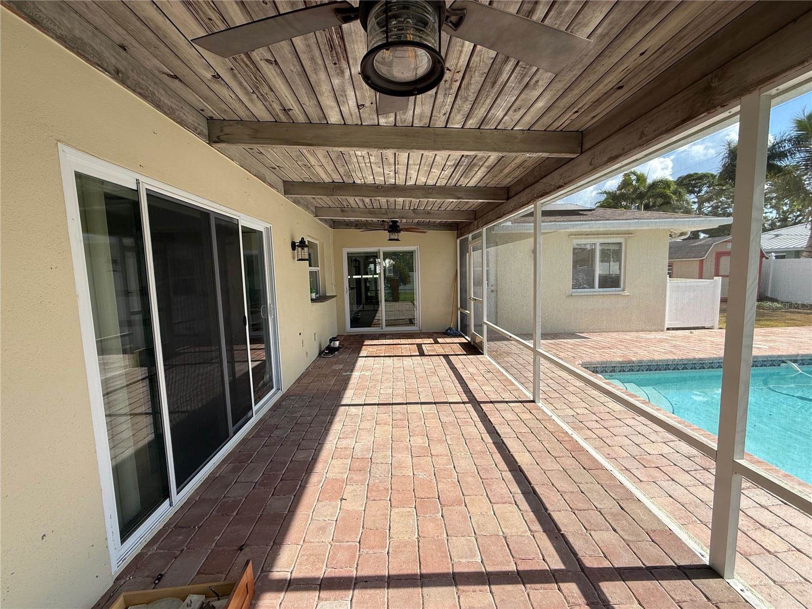 5201 Denver Street NE, Saint Petersburg, FL 33703