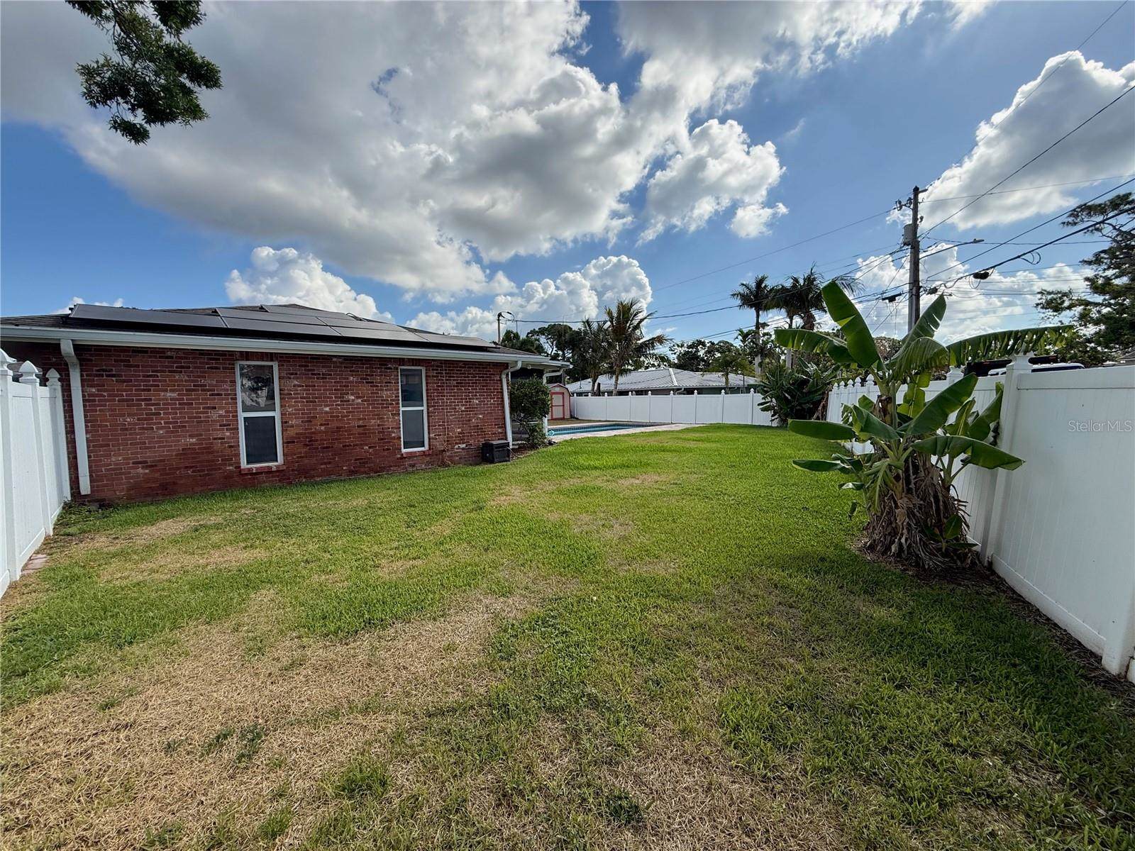 5201 Denver Street NE, Saint Petersburg, FL 33703