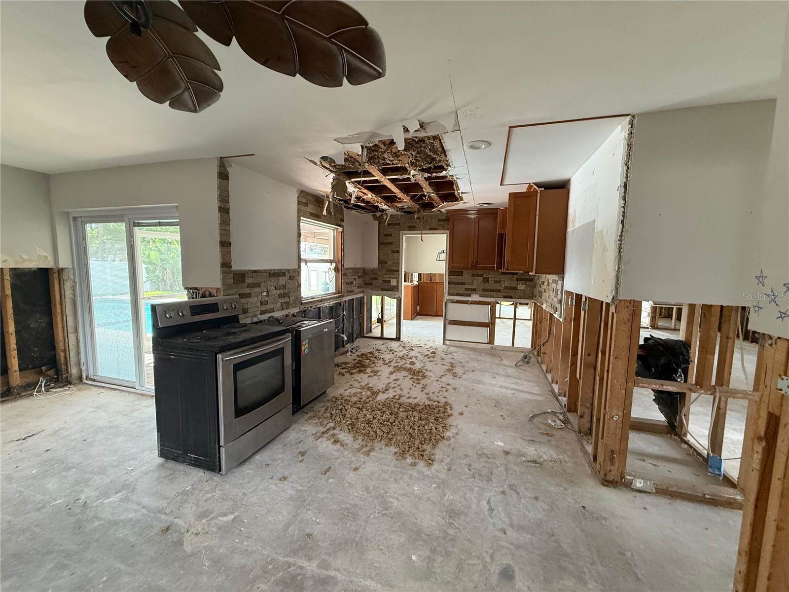 5201 Denver Street NE, Saint Petersburg, FL 33703