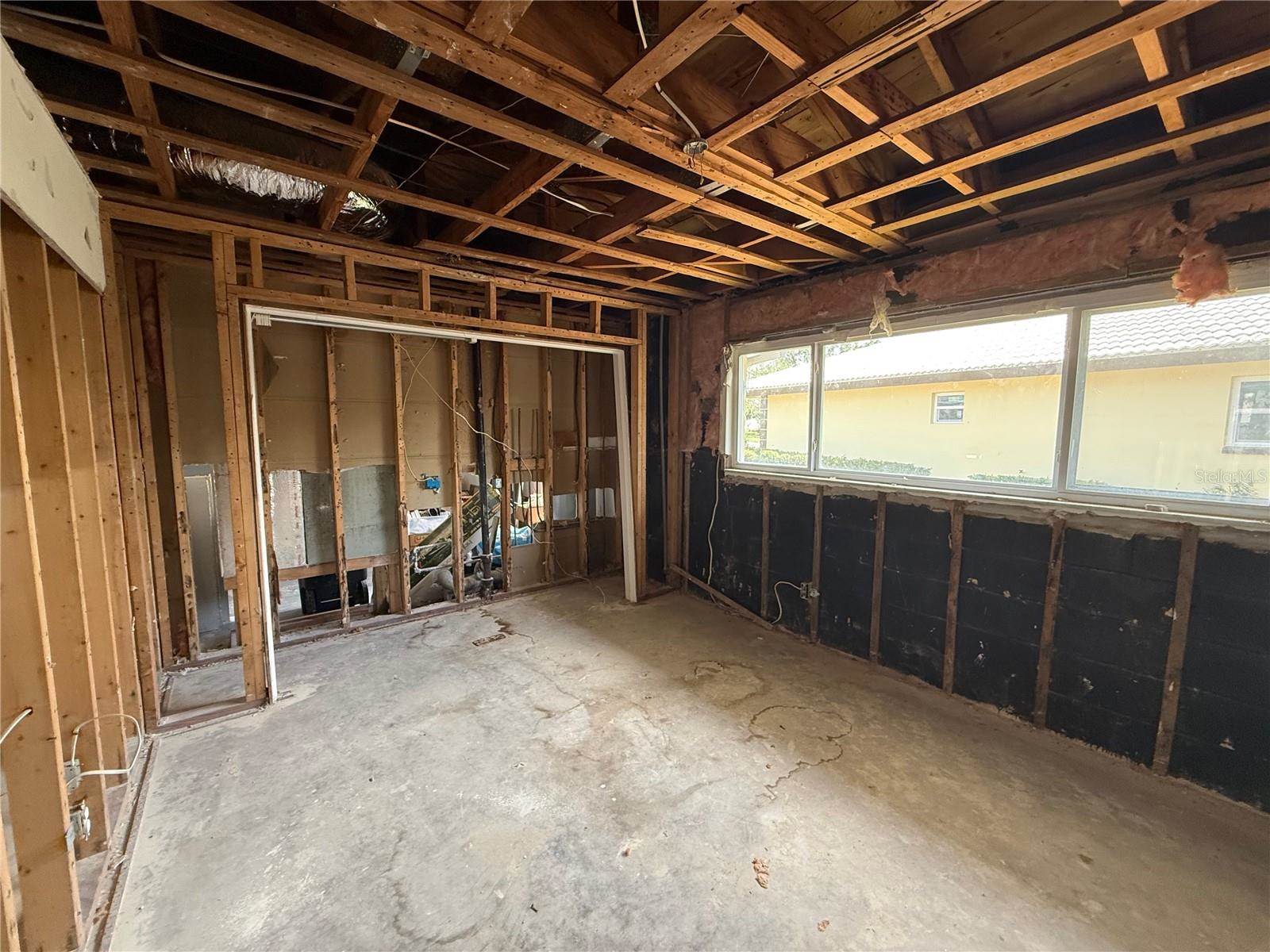 5201 Denver Street NE, Saint Petersburg, FL 33703