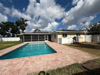 5201 Denver Street NE, Saint Petersburg, FL 33703