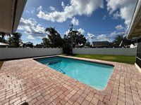 5201 Denver Street NE, Saint Petersburg, FL 33703