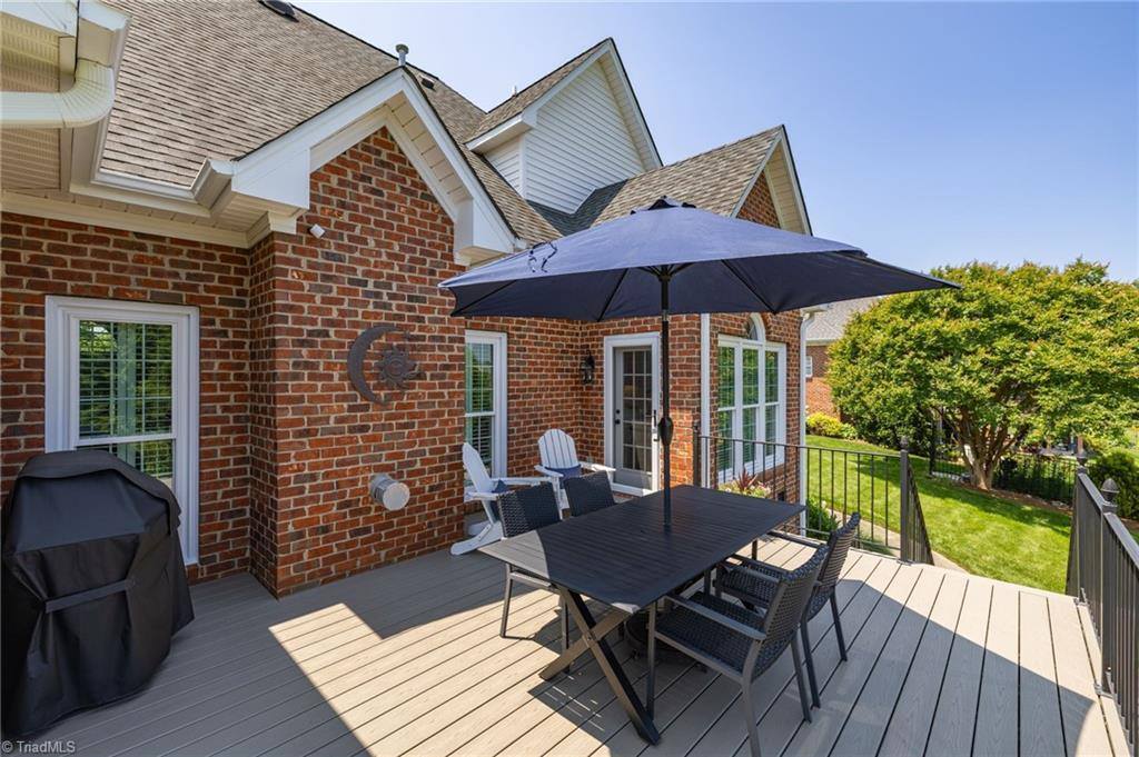 153 Montauk Court, Clemmons, NC 27012