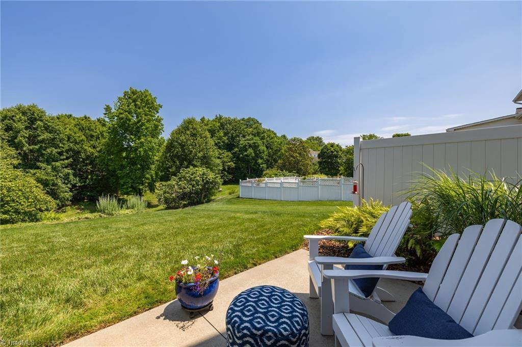 153 Montauk Court, Clemmons, NC 27012