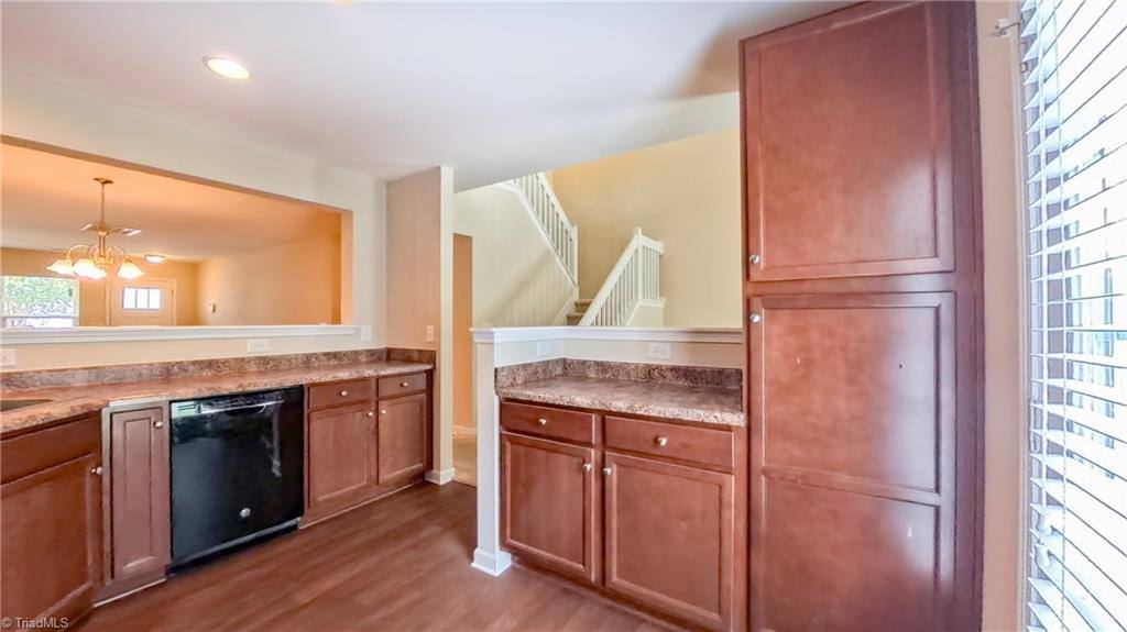 104 Tilleys Grove Drive, Kernersville, NC 27284