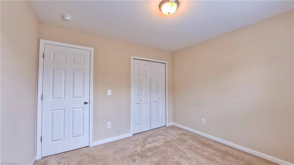 104 Tilleys Grove Drive, Kernersville, NC 27284