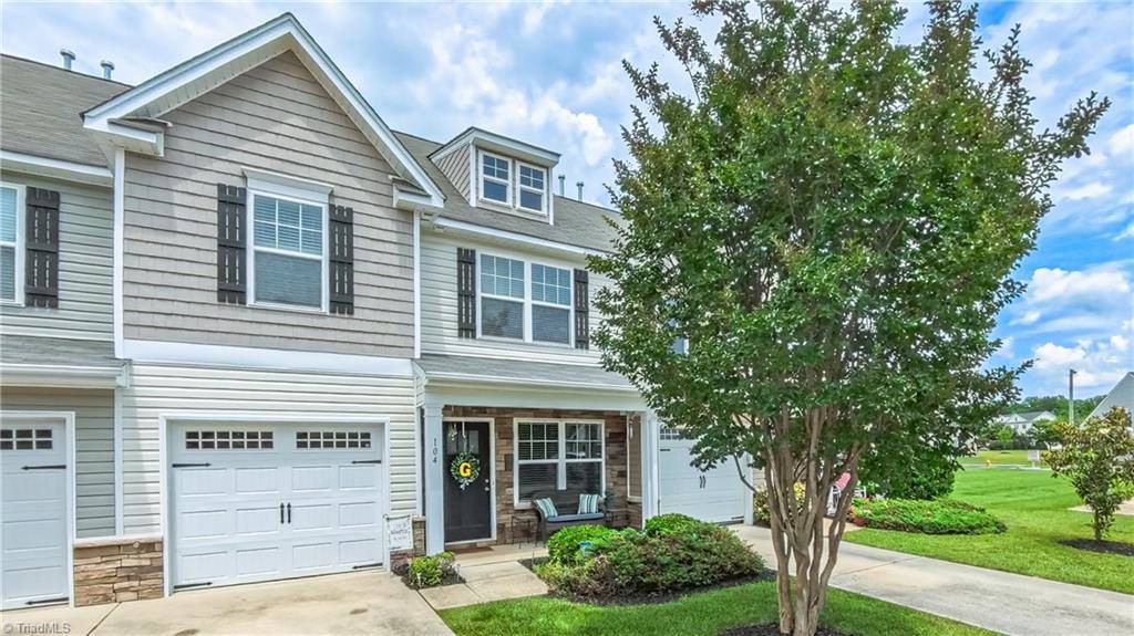 104 Tilleys Grove Drive, Kernersville, NC 27284