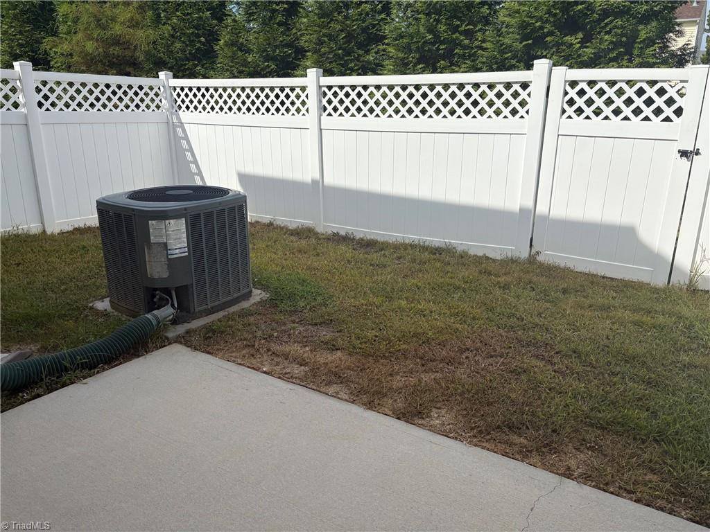 104 Tilleys Grove Drive, Kernersville, NC 27284