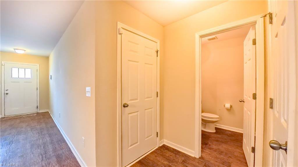 104 Tilleys Grove Drive, Kernersville, NC 27284