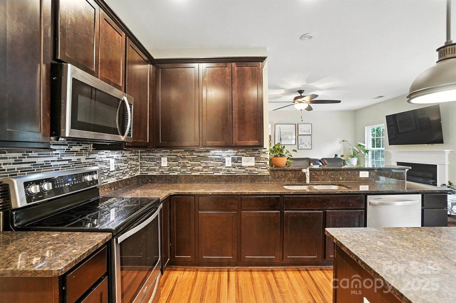 1006 Spring Rose Lane, Matthews, NC 28104