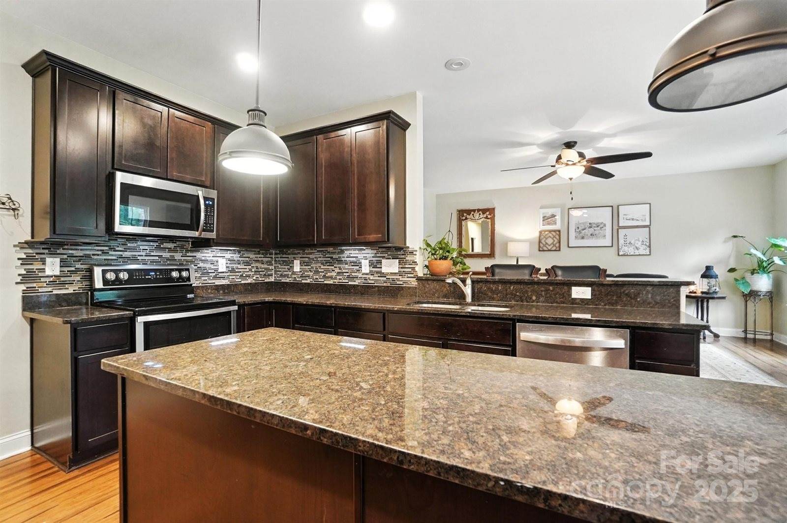 1006 Spring Rose Lane, Matthews, NC 28104