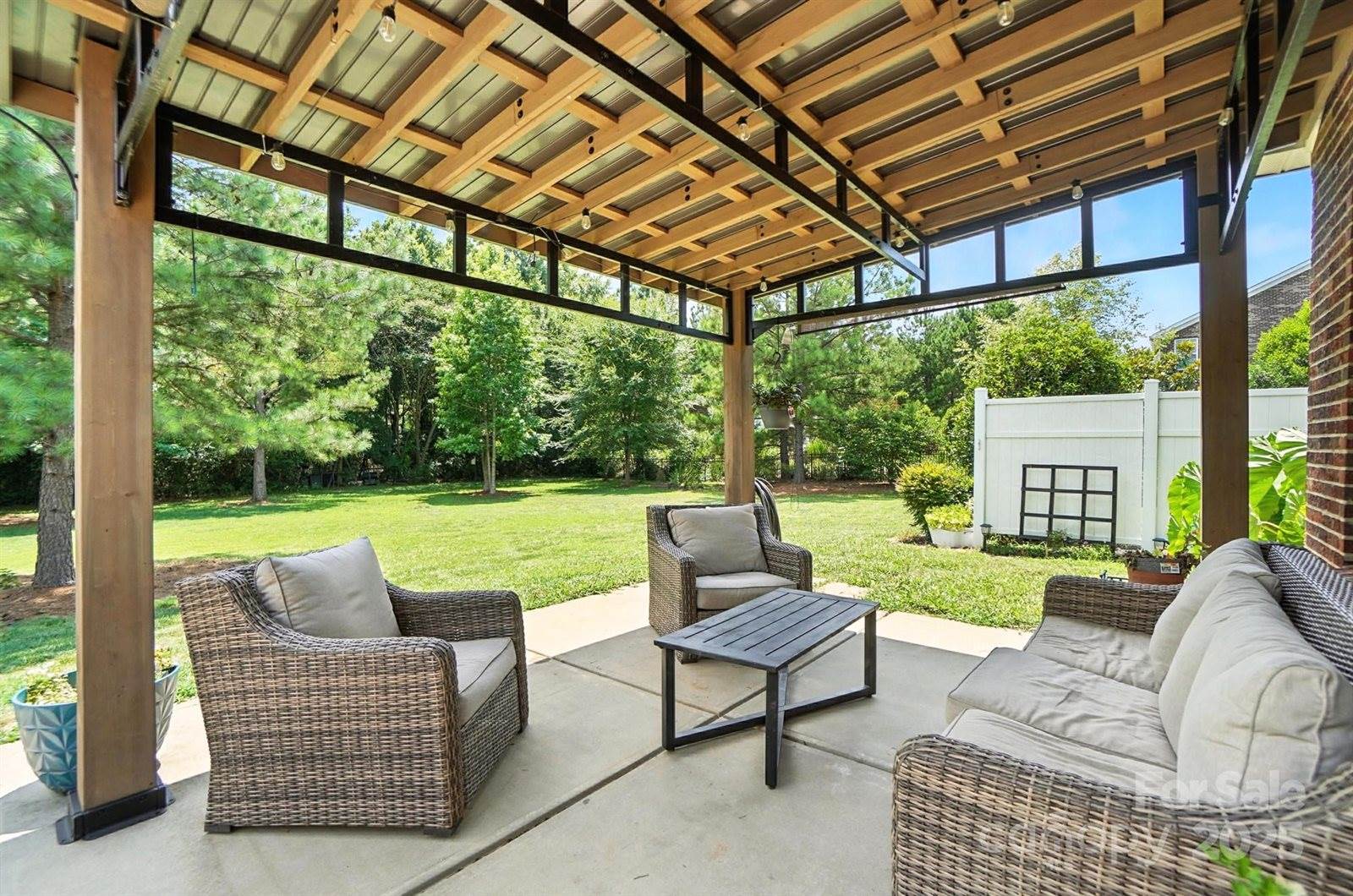 1006 Spring Rose Lane, Matthews, NC 28104