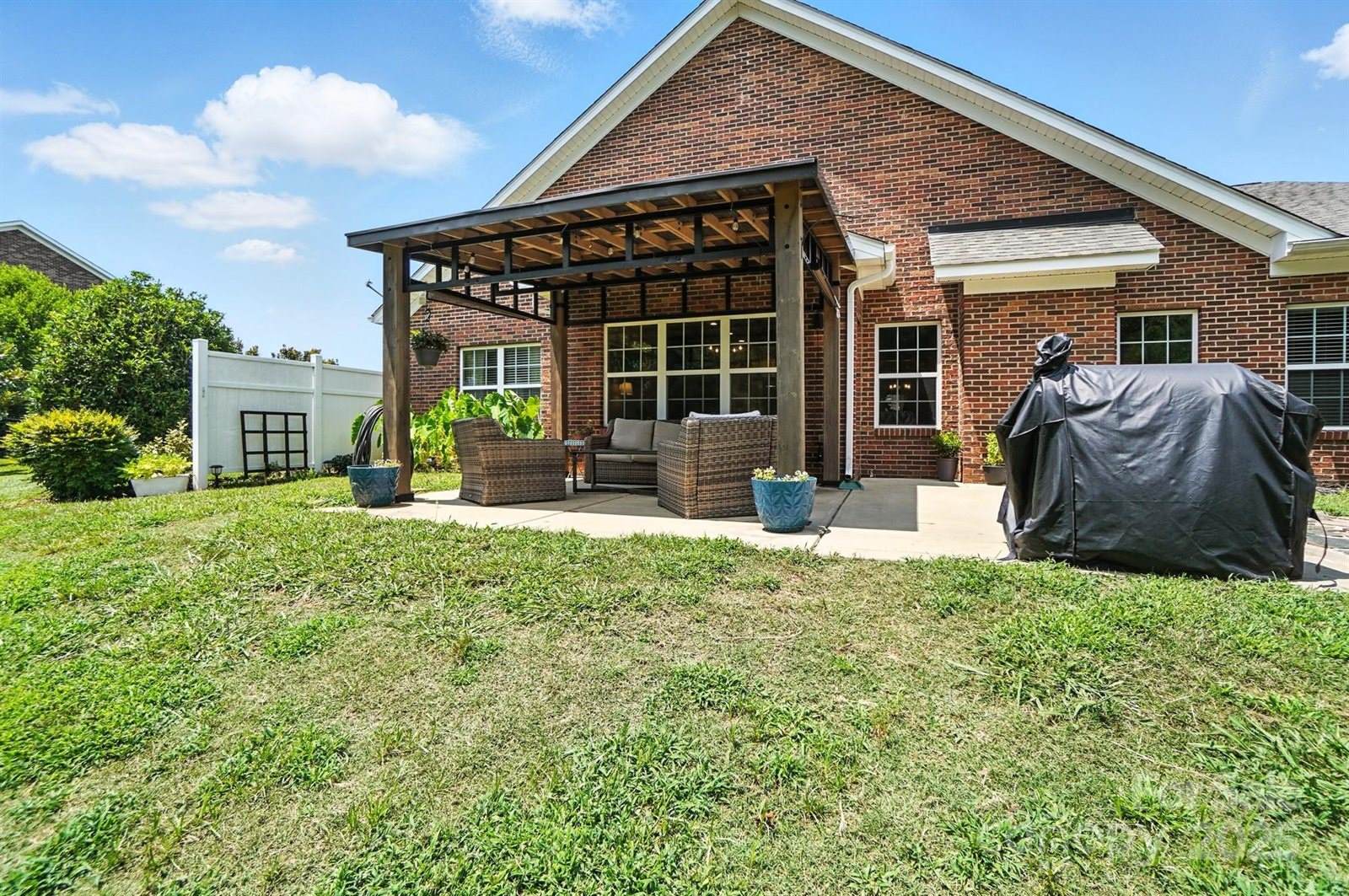 1006 Spring Rose Lane, Matthews, NC 28104