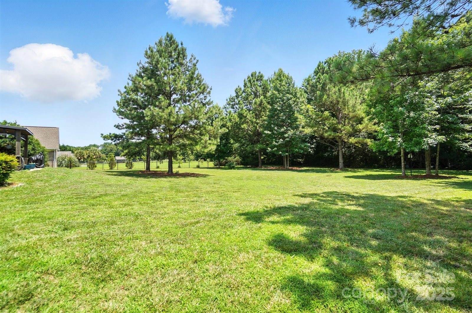 1006 Spring Rose Lane, Matthews, NC 28104