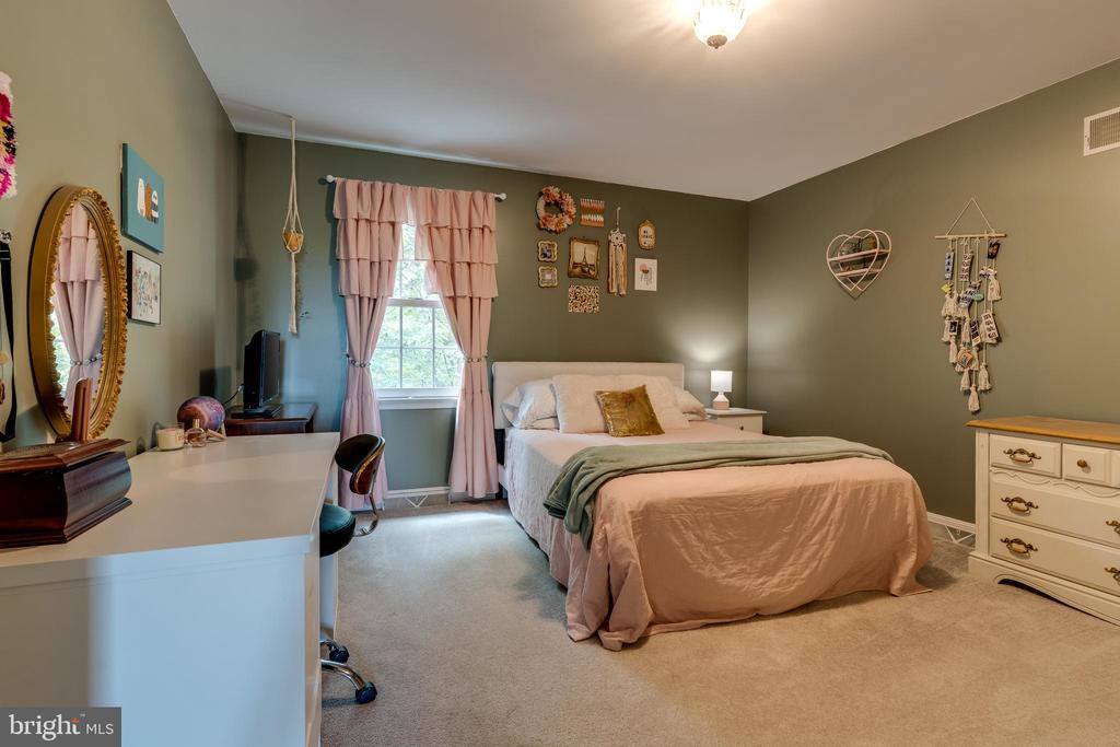 200 Mulberry Place, Douglassville, PA 19518