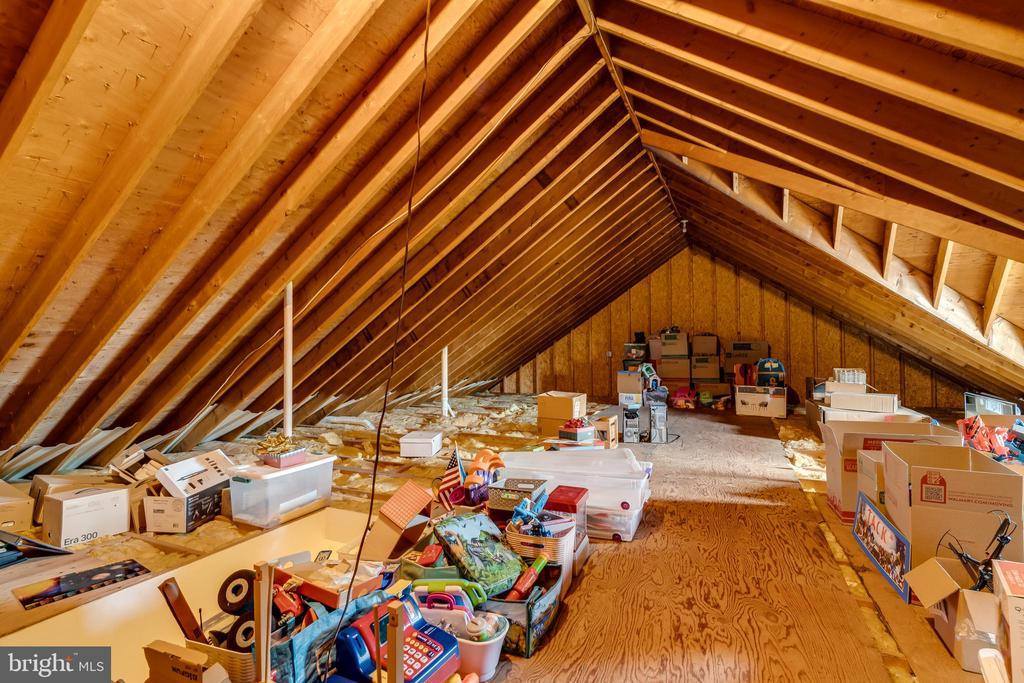 200 Mulberry Place, Douglassville, PA 19518