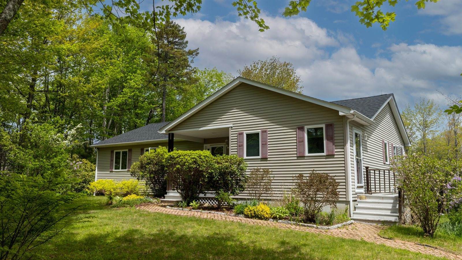 92 Haynes Avenue, Ellsworth, ME 04605