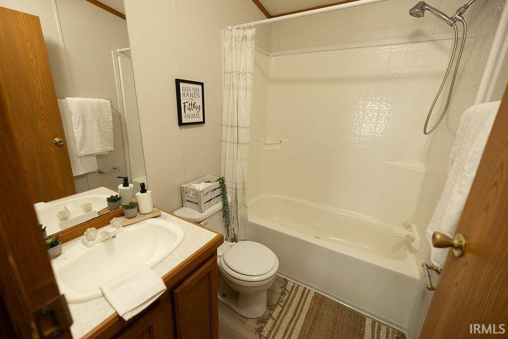 102 E 7th Street, Jonesboro, IN 46938