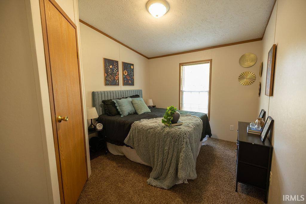 102 E 7th Street, Jonesboro, IN 46938