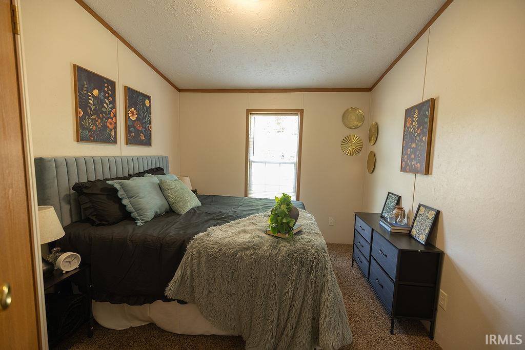 102 E 7th Street, Jonesboro, IN 46938