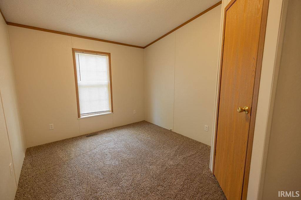 102 E 7th Street, Jonesboro, IN 46938