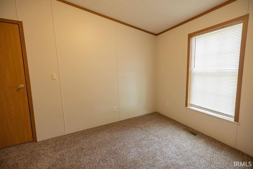 102 E 7th Street, Jonesboro, IN 46938