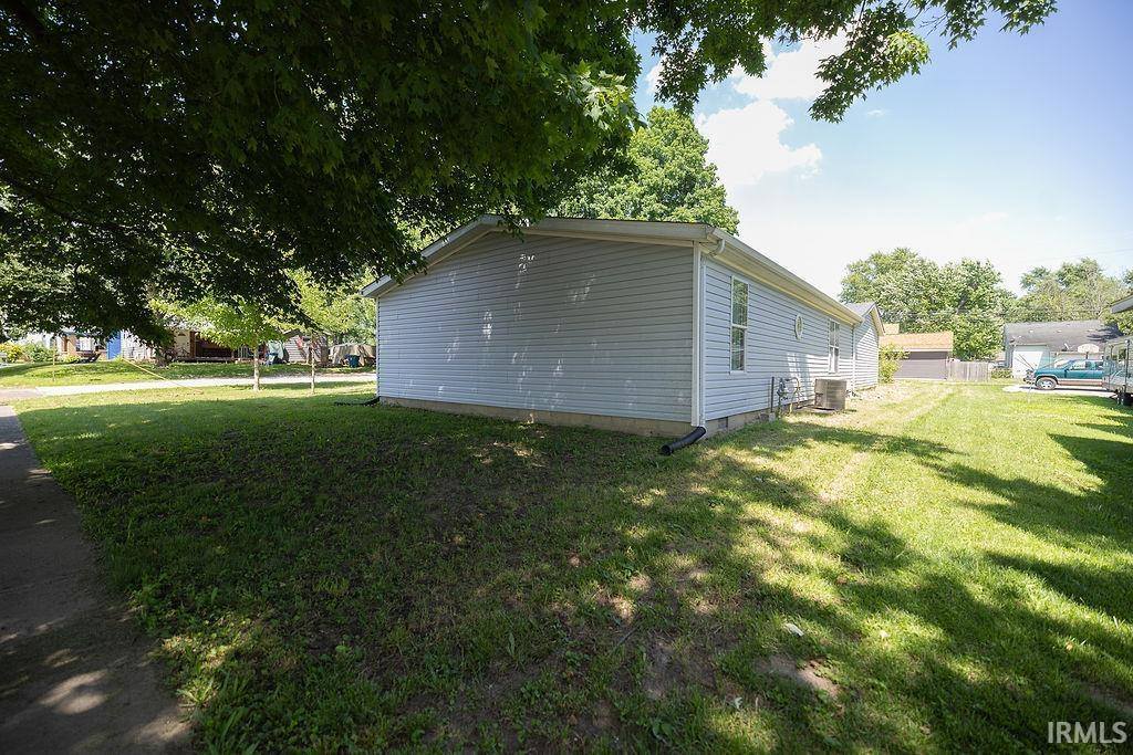 102 E 7th Street, Jonesboro, IN 46938