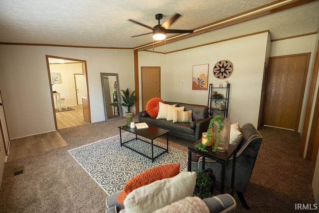 102 E 7th Street, Jonesboro, IN 46938