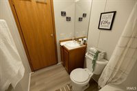 102 E 7th Street, Jonesboro, IN 46938