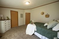 102 E 7th Street, Jonesboro, IN 46938