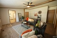 102 E 7th Street, Jonesboro, IN 46938