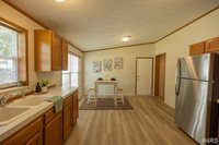 102 E 7th Street, Jonesboro, IN 46938