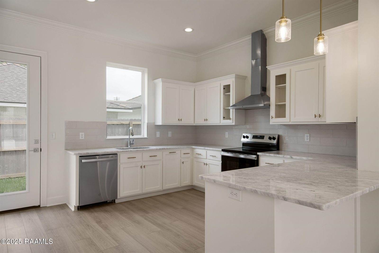 1510 Kaliste Saloom Road, #303, Lafayette, LA 70508