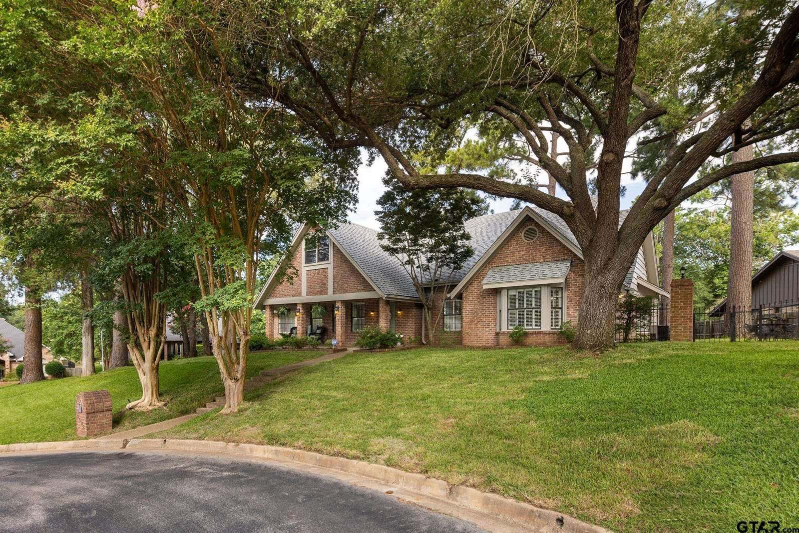 3302 Moss Glen Circle, Tyler, TX 75707