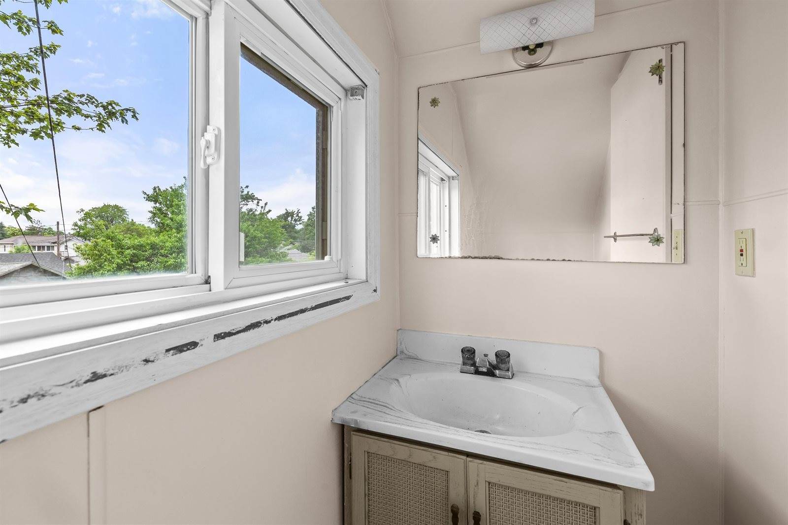 2244 Madison Street, Stevens Point, WI 54481