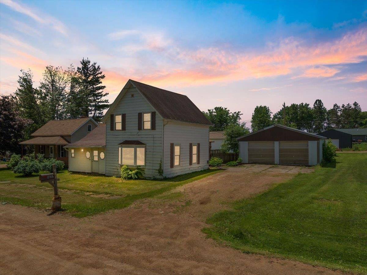 285 S Madison Street, Unity, WI 54488