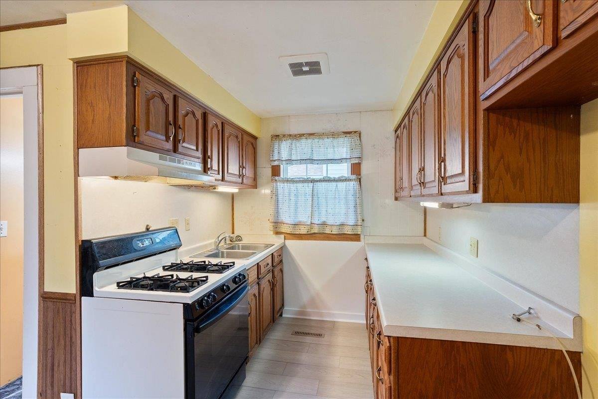 285 S Madison Street, Unity, WI 54488