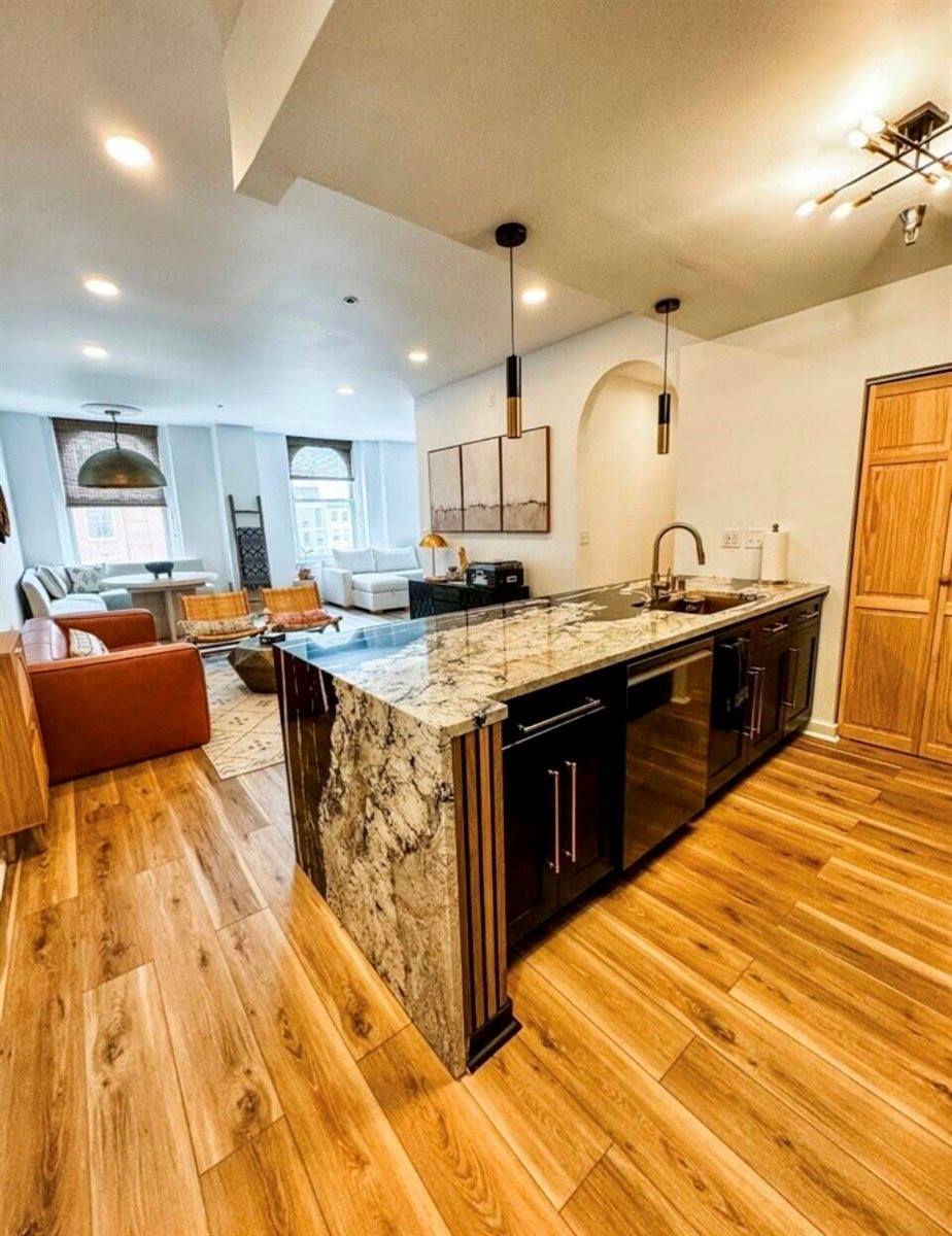 234 North Broadway -, Milwaukee, WI 53202