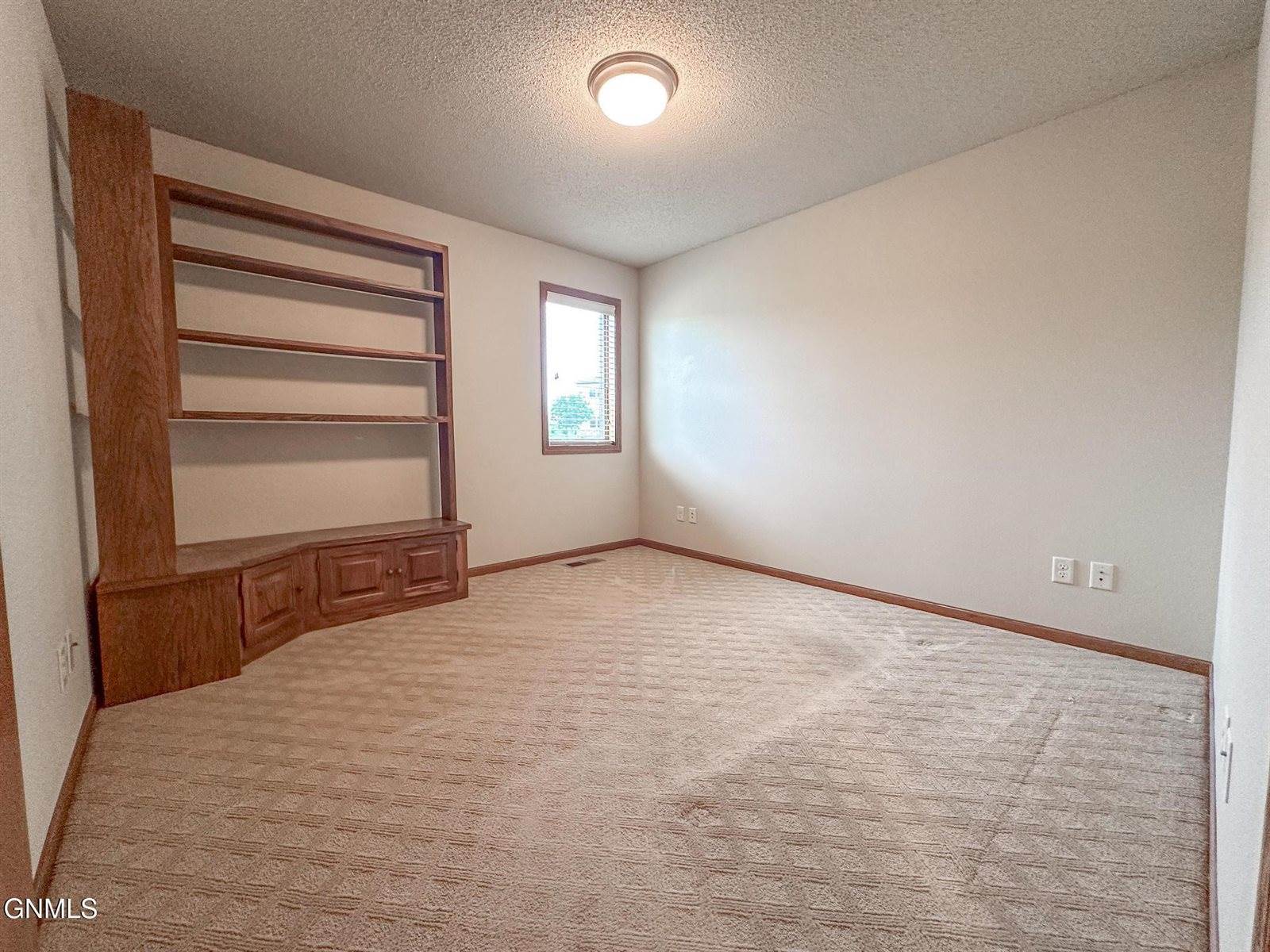 4100 Coleman Street, Bismarck, ND 58503