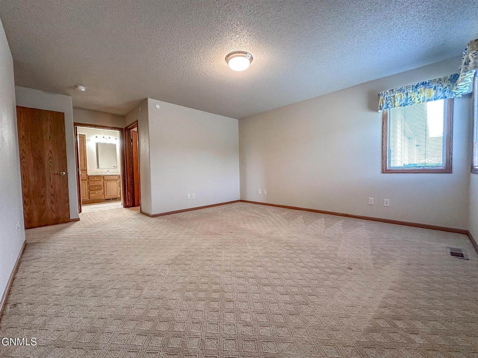 4100 Coleman Street, Bismarck, ND 58503