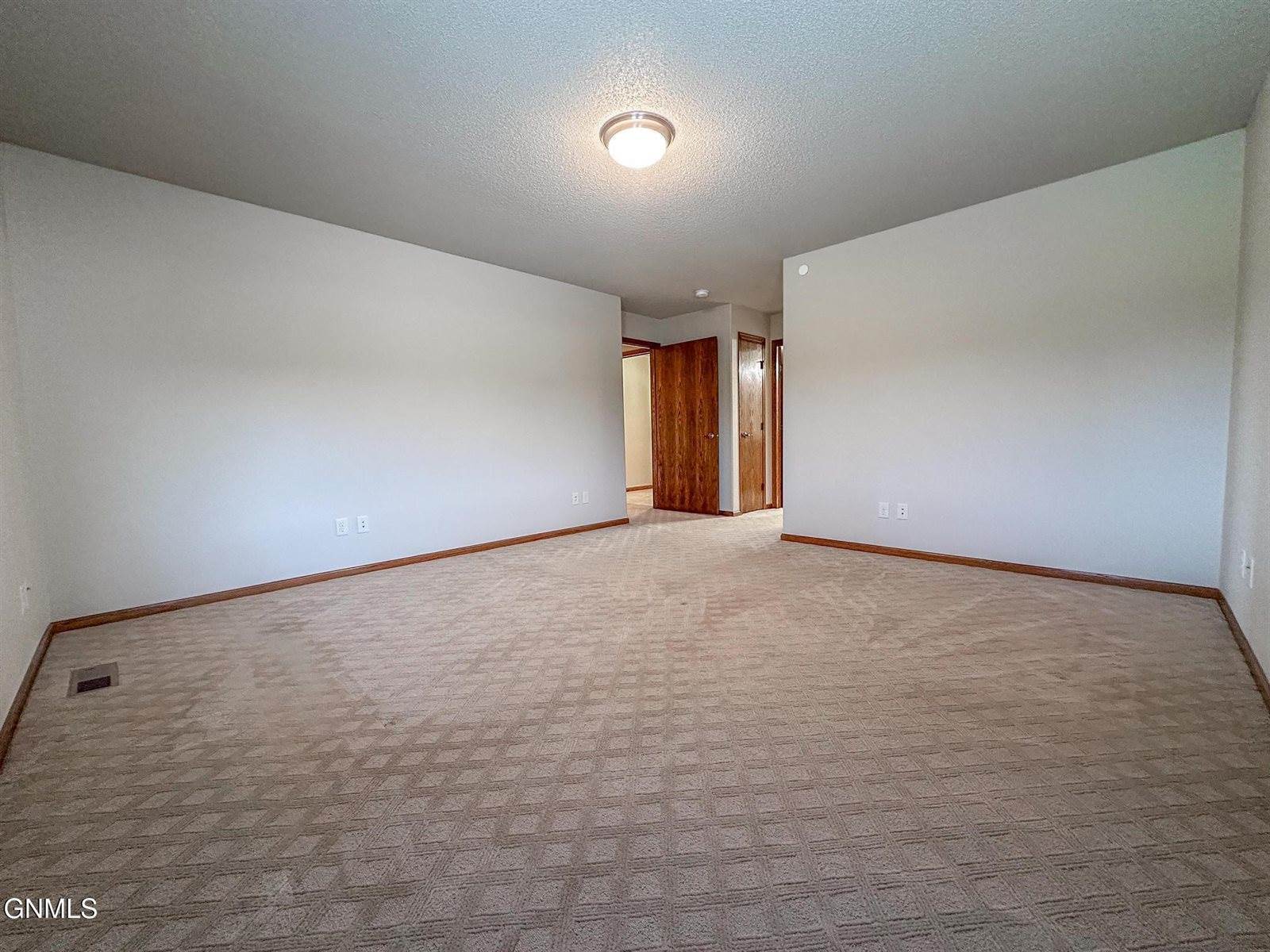 4100 Coleman Street, Bismarck, ND 58503