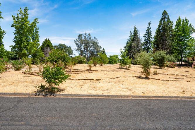 5056 Lago Vista, Paradise, CA 95969