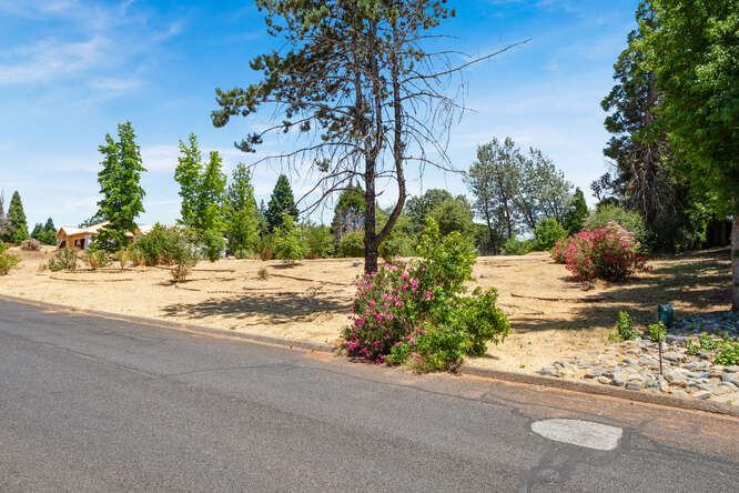 5056 Lago Vista, Paradise, CA 95969