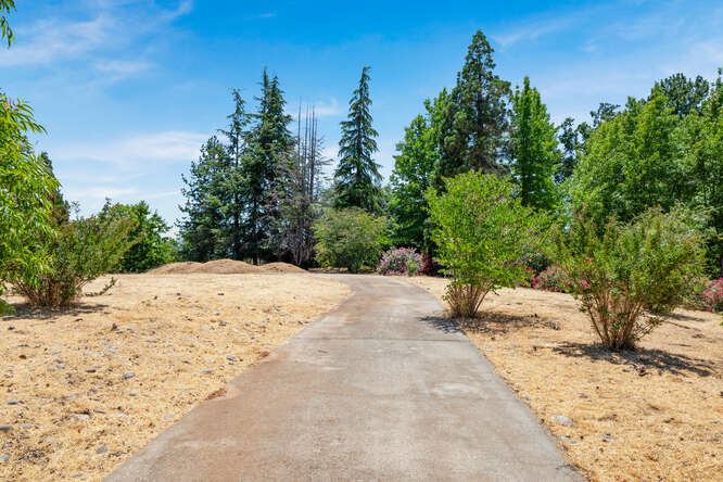 5056 Lago Vista, Paradise, CA 95969