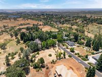 5056 Lago Vista, Paradise, CA 95969