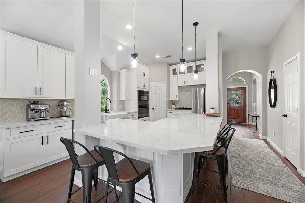 16522 Bluff Springs Drive, Houston, TX 77095